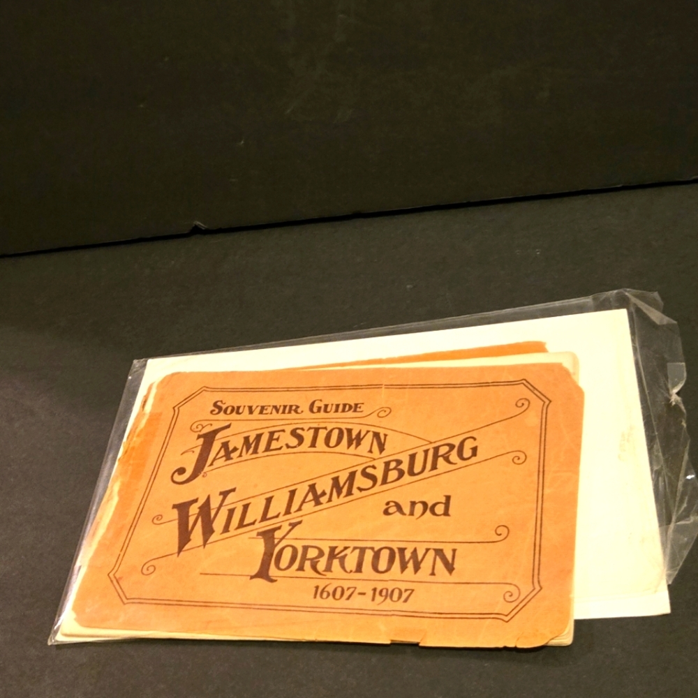 RARE 1907 JAMESTOWN WILLIAMSBURG YORKTOWN 300 YEAR SOUVENIR PHOTO BOOK